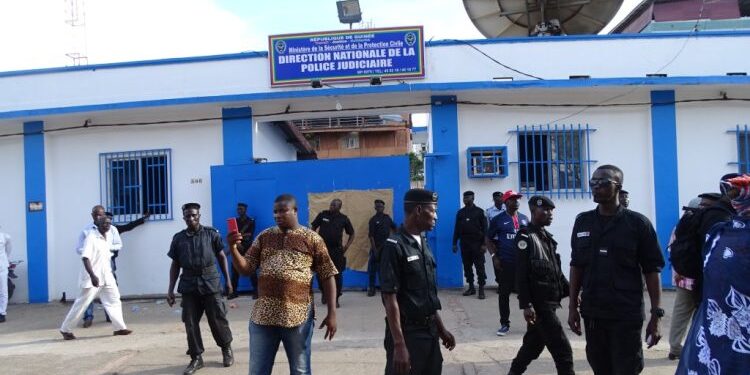 Immagine-WhatsApp-2025-05-28-ore-20.28.51_17ddcc20 Hadja Domani Konaté, la principale accusée dans l'affaire d'escroquerie de pèlerins, mise aux arrêts