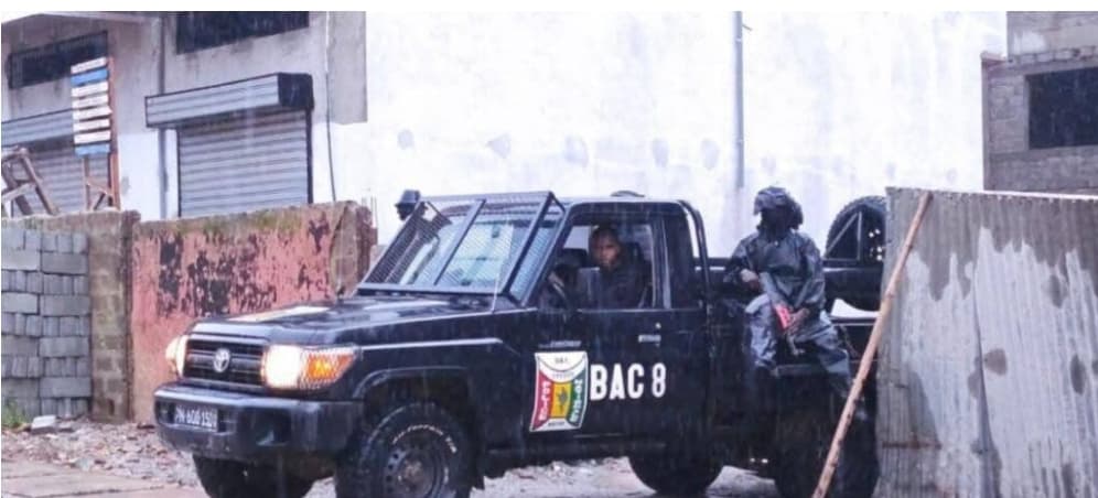 Immagine-WhatsApp-2025-07-07-ore-18.04.17_ad7f5525 Conakry : 30 personnes tombent dans le filet anti-stupéfiants à Tombolia et Enta